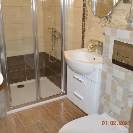 Apartamenty I Pokoje U Kryni Sztutowo Exterior photo