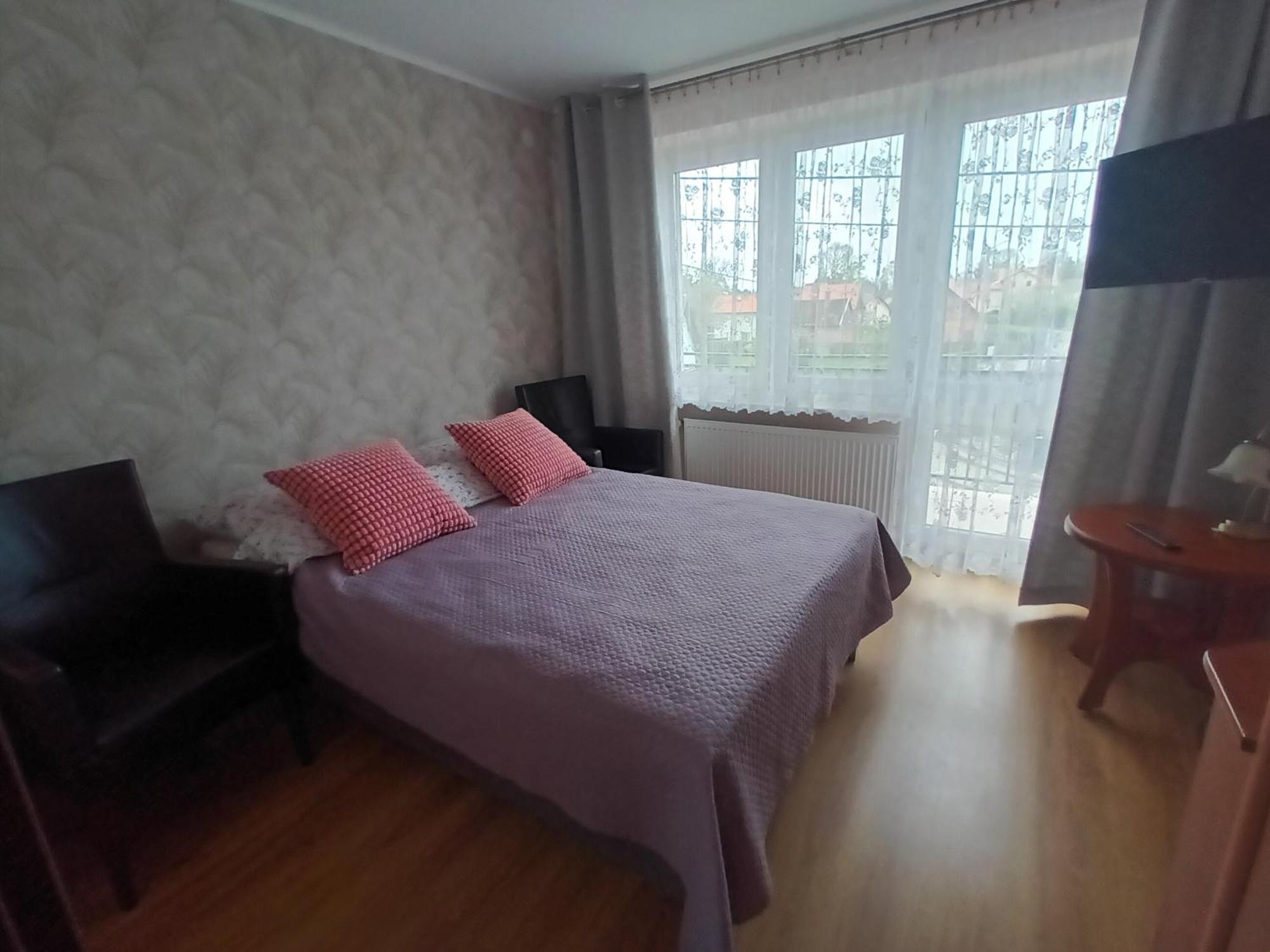 I U Kryni Homestay